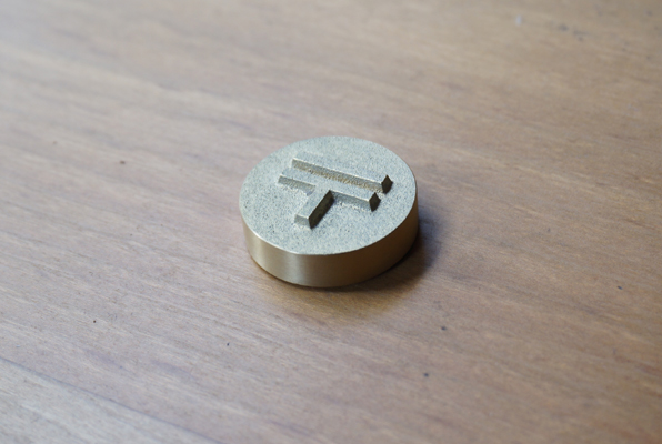 Brass Post Mark / 鋳肌