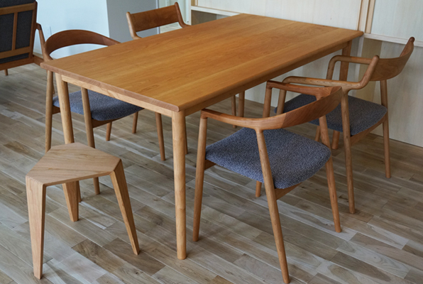 Holz Furniture and interior / MM TABLE 1500